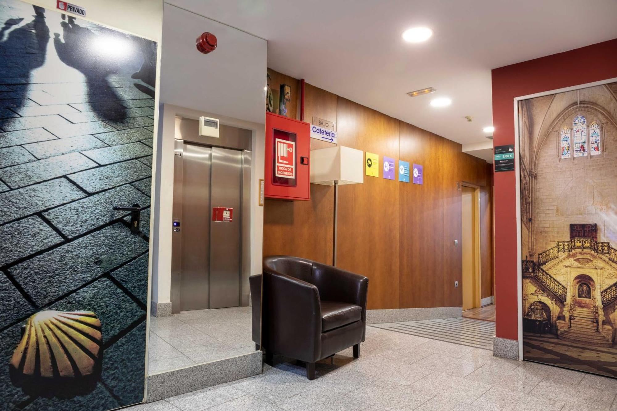 Hotel Alda Cardena Burgo 외부 사진